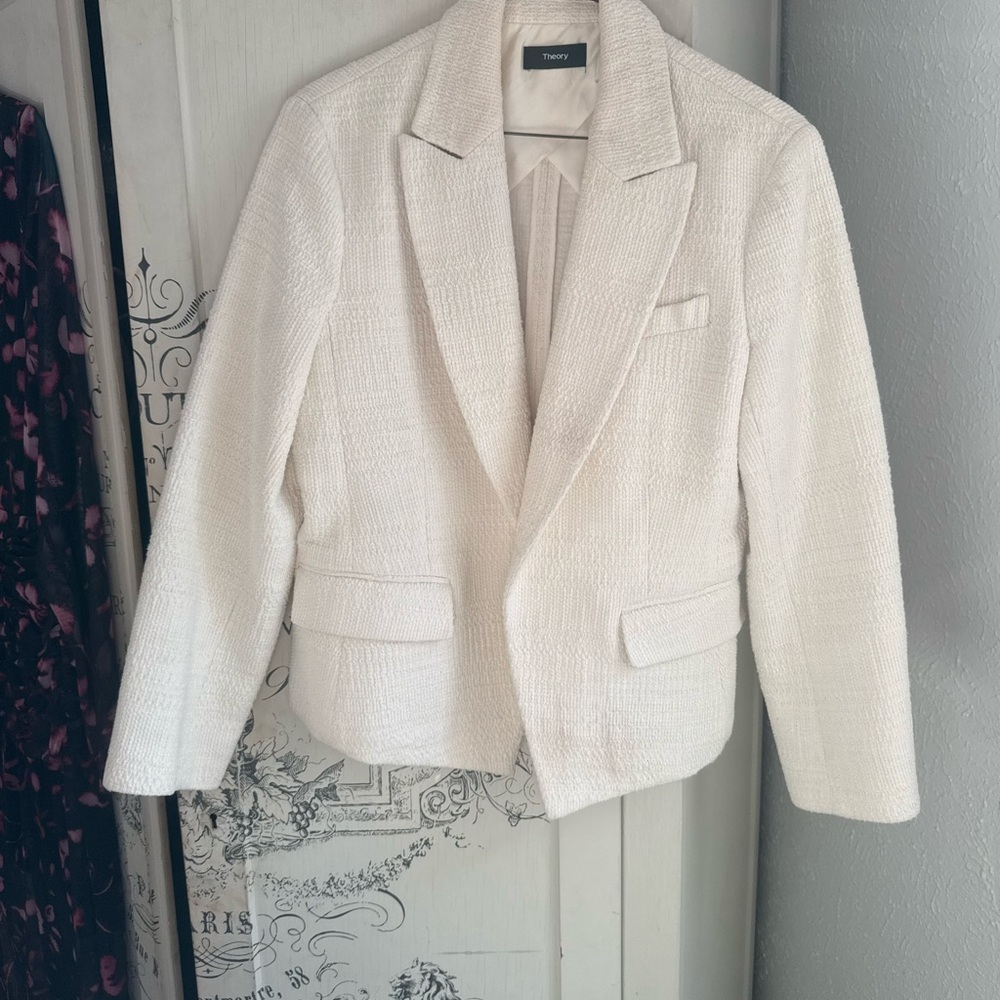 Great Preowned Condition Theory Women's Cream Blazer